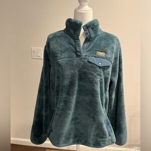 Women's L.L.Bean Hi-Pile Fleece Fuzzy Pullover. Size small